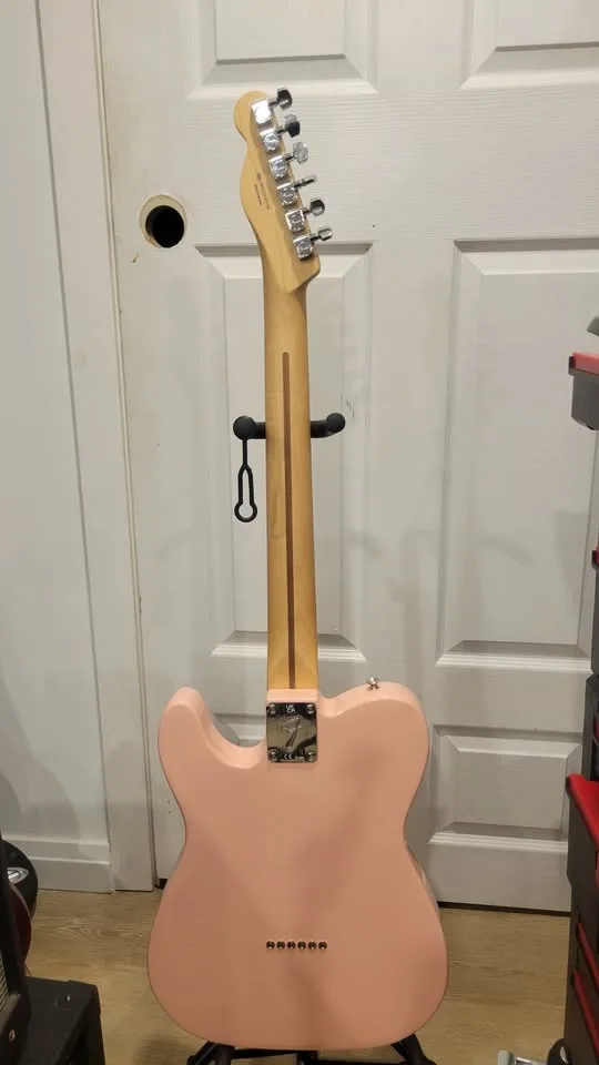 $900 Fender Telecaster - Shell Pink - Maple Fretboard image indicator(6)