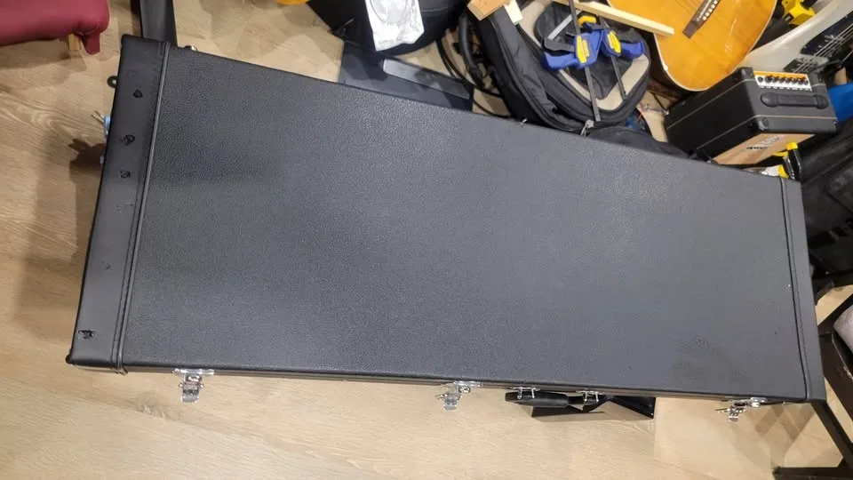 $100 Cahya Rectangular Electric Guitar Case image indicator(3)