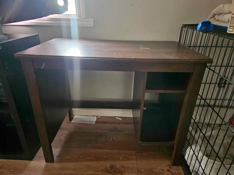 Office desk/Study desk