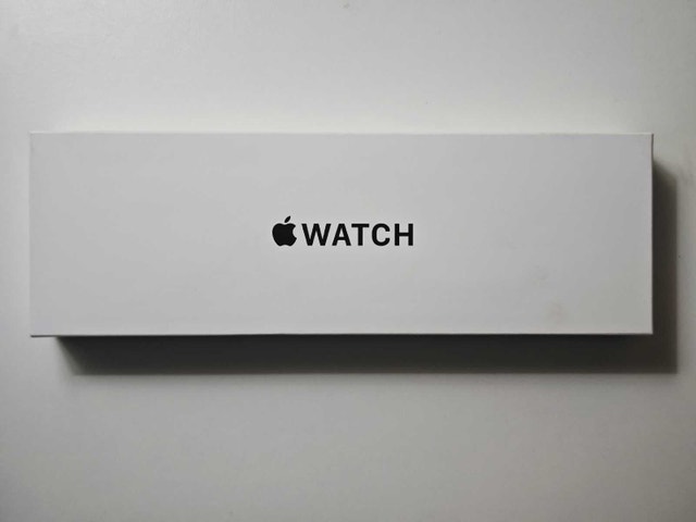 Apple Watch SE 2 40mm - photo 2