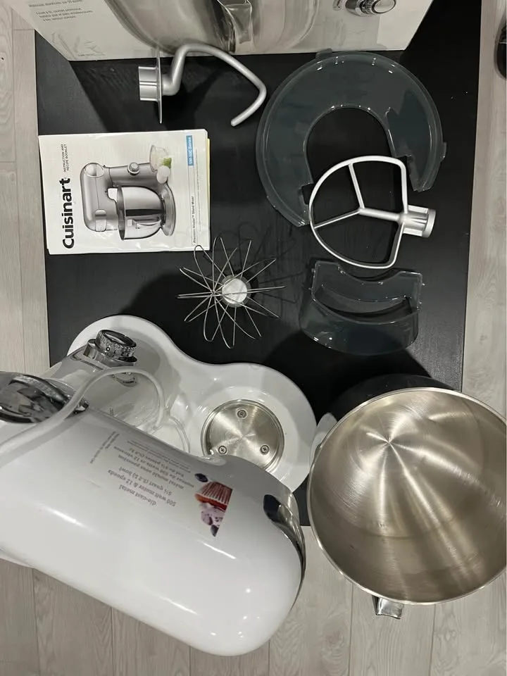Cuisinart 5.5 QT Stand Mixer – Brand New in Box #Cleanout image indicator(3)