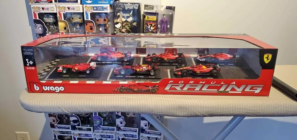 Ferrari F1 Set - 1/64 Scale Diecast F1 Models