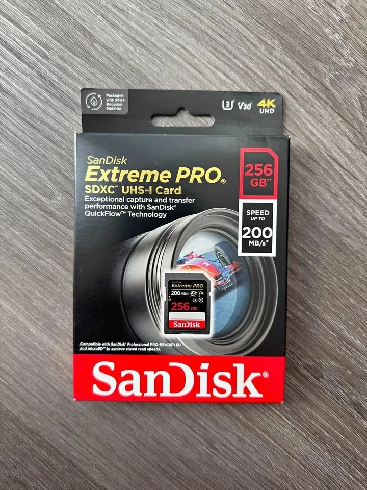 (Brand new) Sandisk Extreme Pro 256 GB ￼