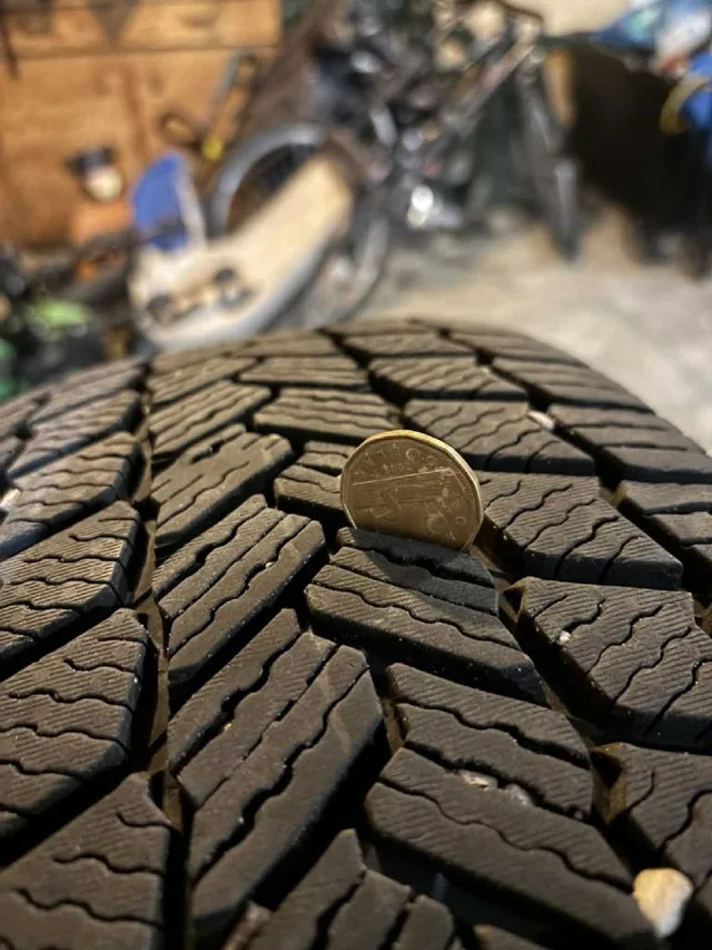 Michelin X-Ice SNOW Winter Tire | 215/65R17 99T #CLEANOUT image indicator(8)