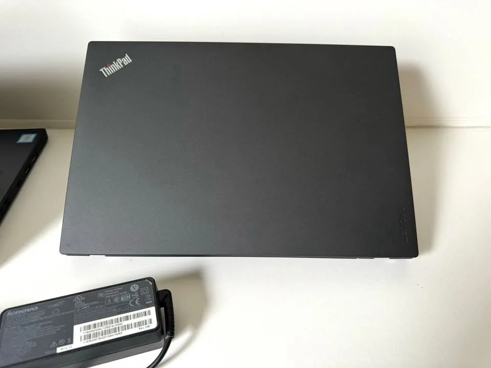 15.6" Lenovo T570 I5-7th.GEN. 16GB/256GB/ Win 11/MS office FHD L image indicator(7)