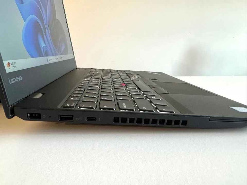 15.6" Lenovo T570 I5-7th.GEN. 16GB/256GB/ Win 11/MS office FHD L image indicator(8)