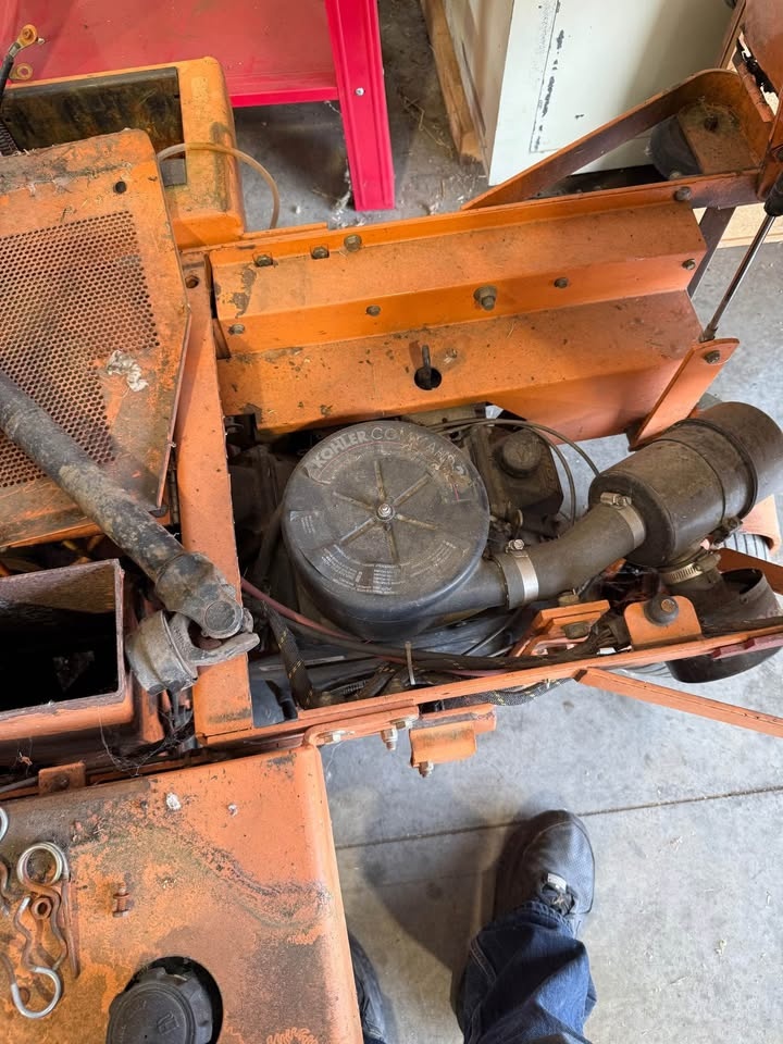 Kroger 20 hp engine - photo 2