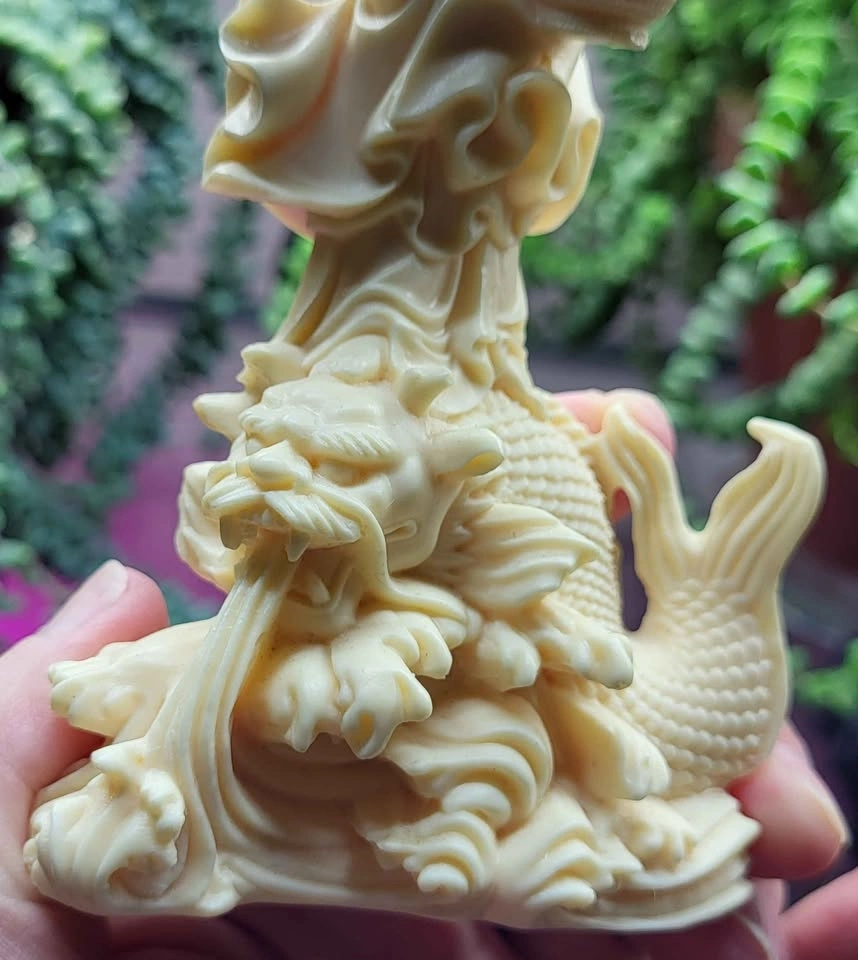 Guanyin hand carved statue - photo 2