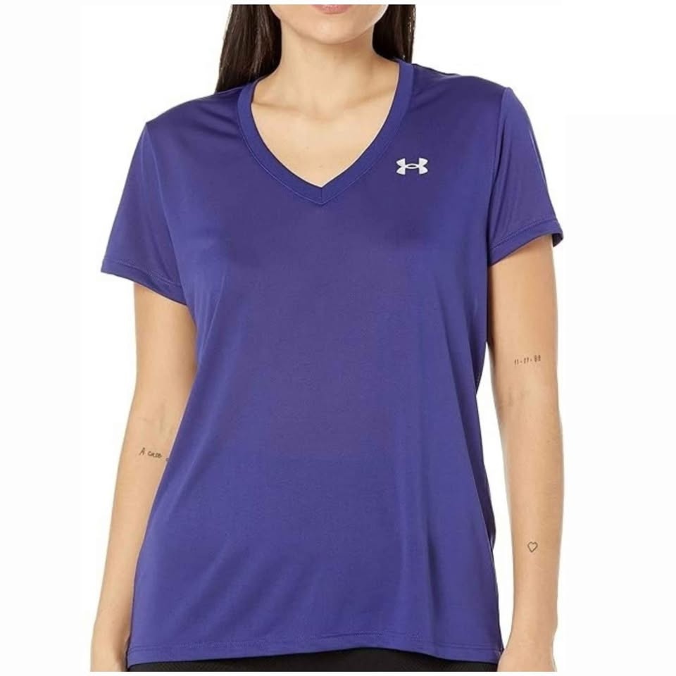 NEW Under Armour Women's t-shirt - XS - new with tags - photo 3