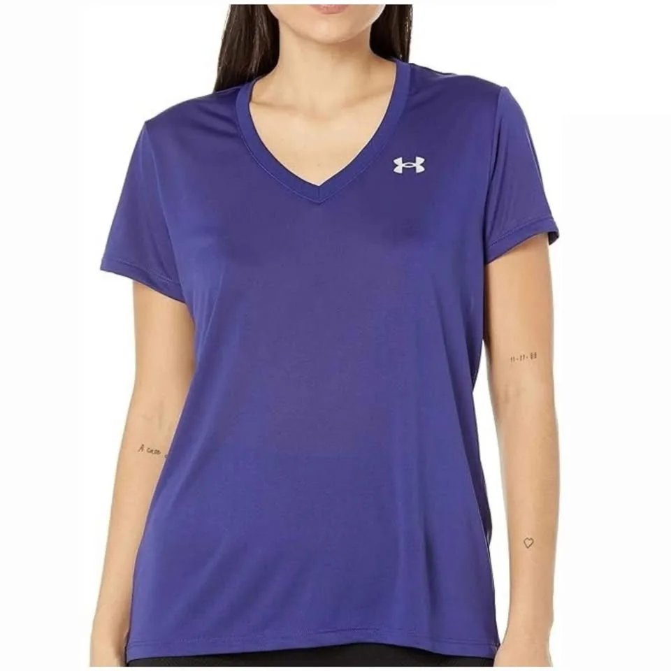 NEW Under Armour Women's t-shirt - XS - new with tags image indicator(3)