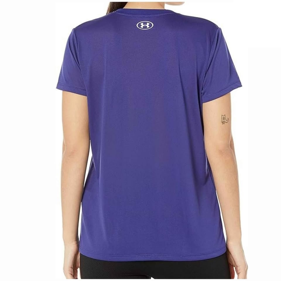 NEW Under Armour Women's t-shirt - XS - new with tags - photo 4