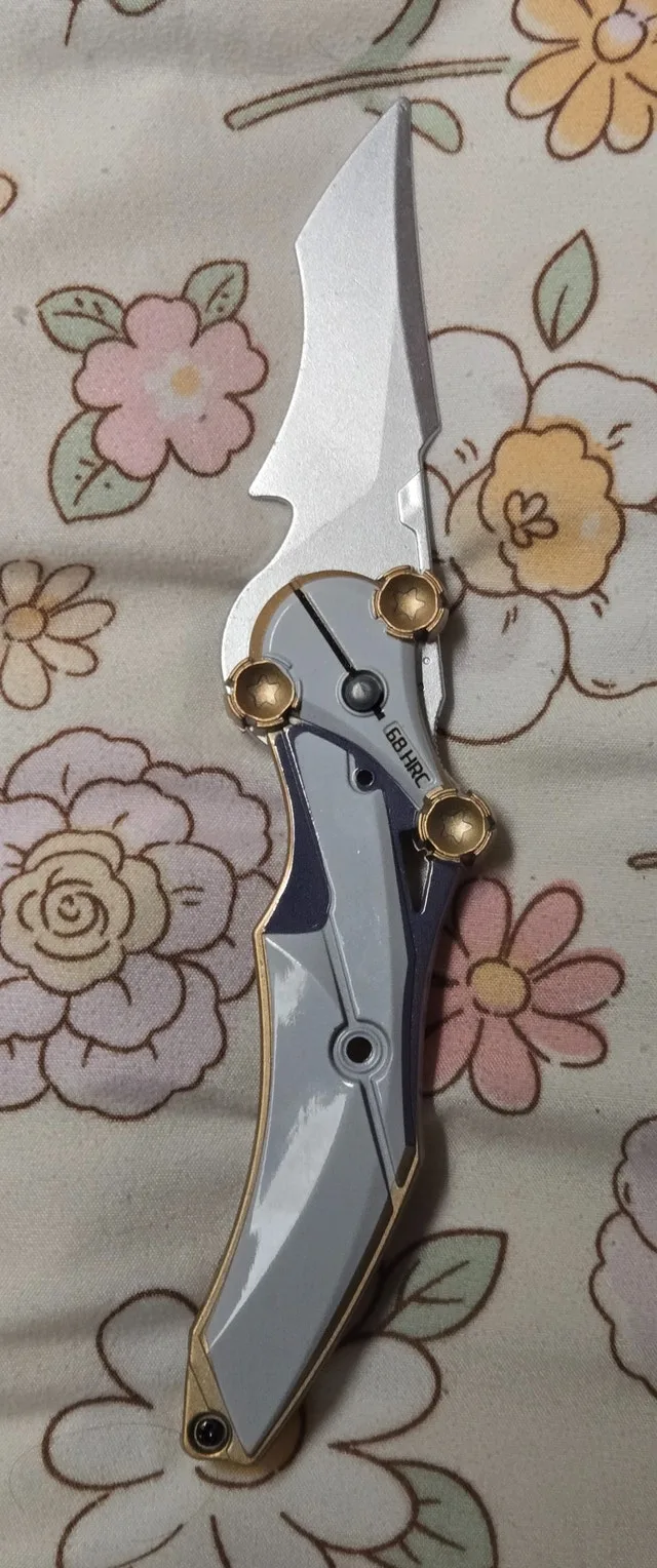 Game Character-Inspired Knife & Balisong Set