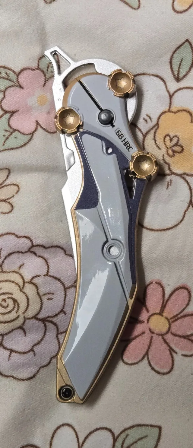 Game Character-Inspired Knife & Balisong Set image indicator(2)