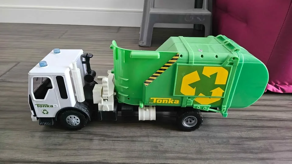 Crane, cement mixer, garbage truck image indicator(2)