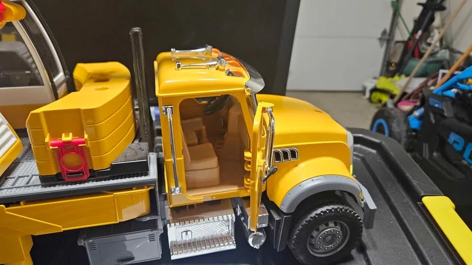 Crane, cement mixer, garbage truck image indicator(5)