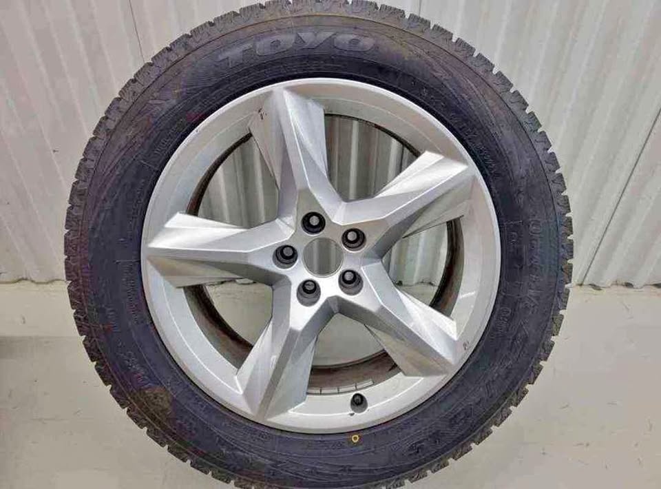 Audi Q7 rims and Toyo winter tires
