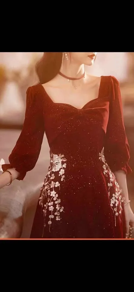 Elegant Red Ceremony Dress image indicator(3)