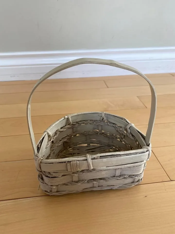 Small Beige Wick Basket - 6” w x 3” h image indicator(2)