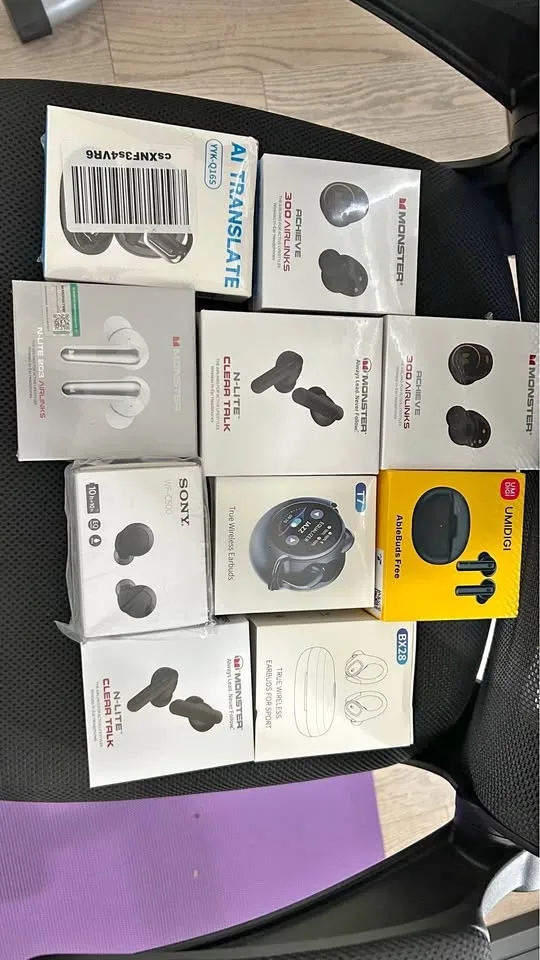 Set of 10 Headsets Brand new sealed
