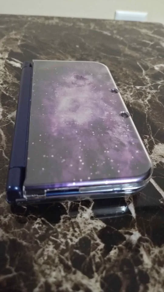 Rare Modded Nintendo New 3DS XL Galaxy - 128gb SD image indicator(2)