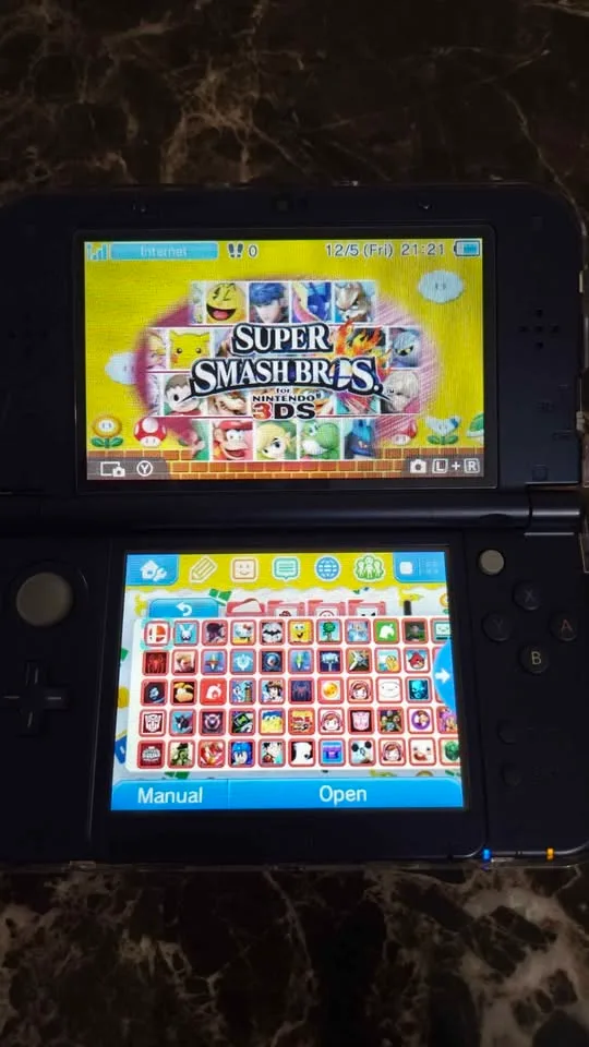 Rare Modded Nintendo New 3DS XL Galaxy - 128gb SD image indicator(9)