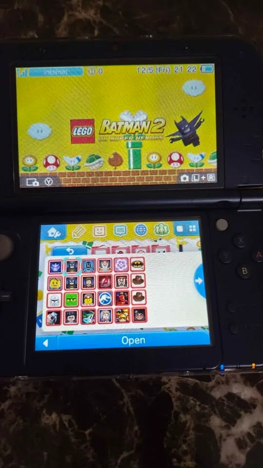 Rare Modded Nintendo New 3DS XL Galaxy - 128gb SD image indicator(10)