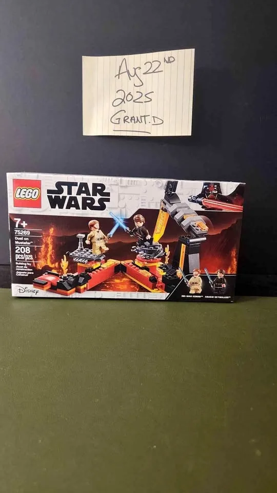 Lego Star Wars Dual on Mustafar 75269