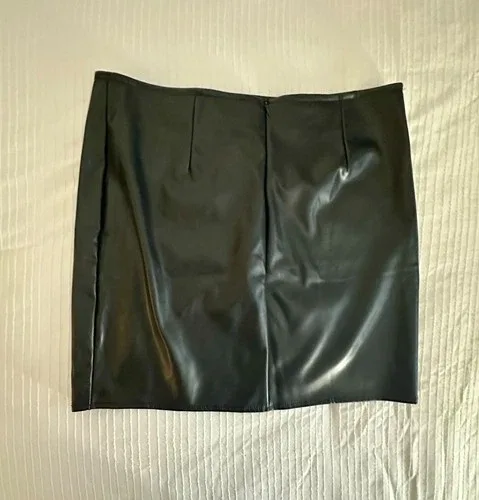Black Faux Leather Mini Skirt M – Sleek High-Waist Night Out / C image indicator(2)