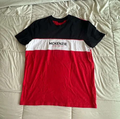 McKenzie Colorblock T-Shirt Black Red White | Size Large
