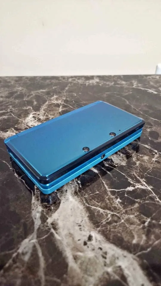 Aqua Blue Modded Nintendo 3DS | 8gb SD | hShop & Every Game
