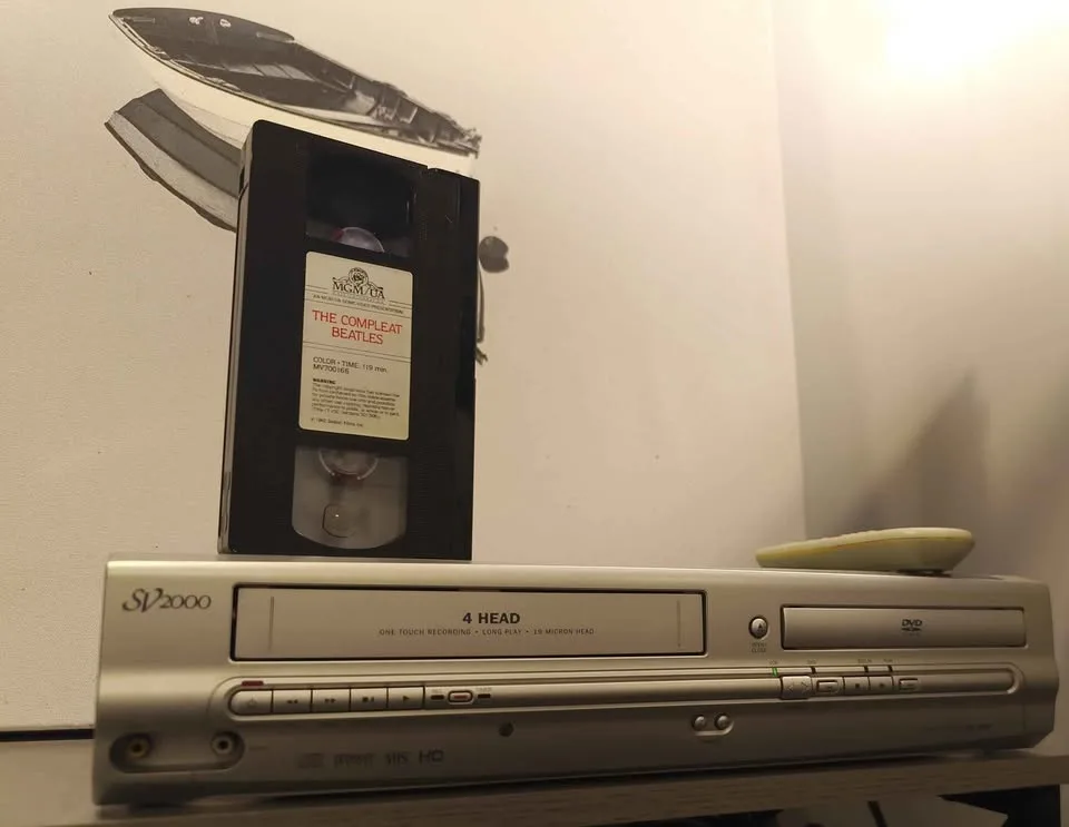 Funai VHS/DVD Player Send Offers! image indicator(2)