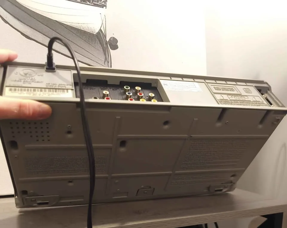 Funai VHS/DVD Player Send Offers! image indicator(9)