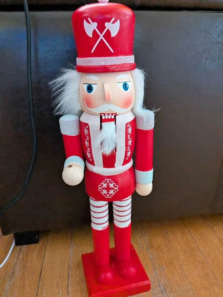 Christmas Nutcracker ♻️