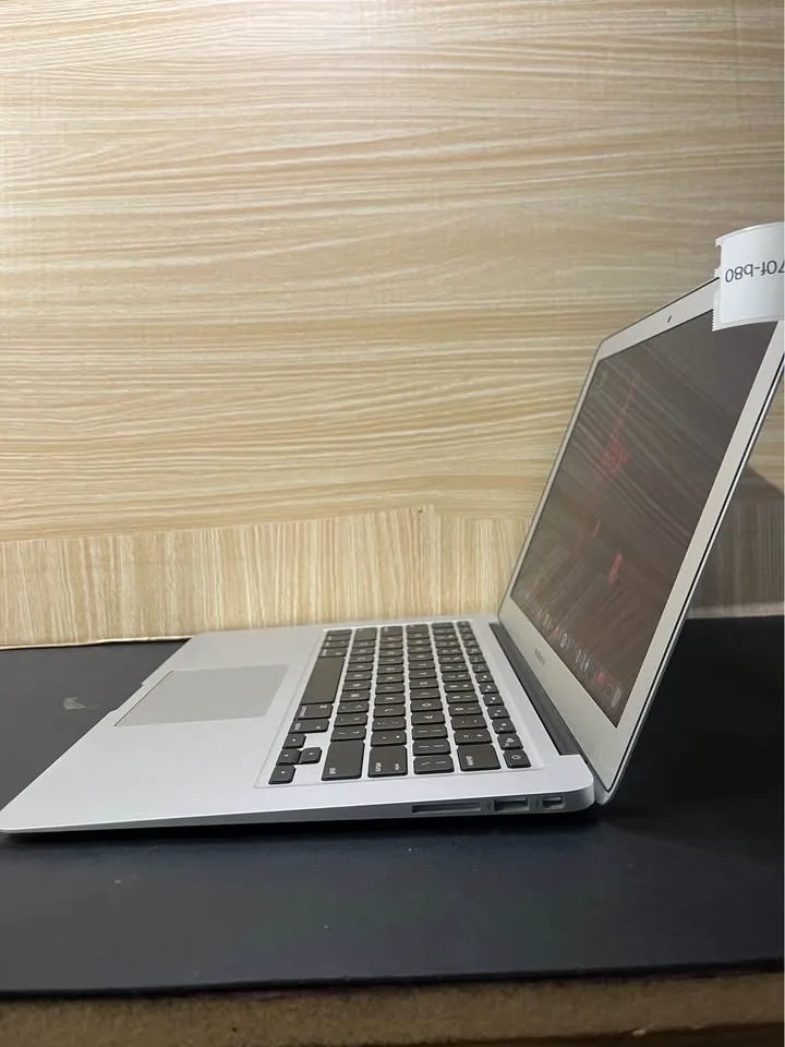 Like New Apple MacBook Air 13" image indicator(2)