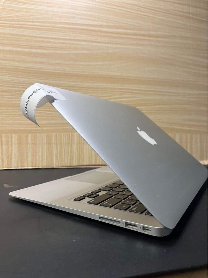 Like New Apple MacBook Air 13" - photo 5
