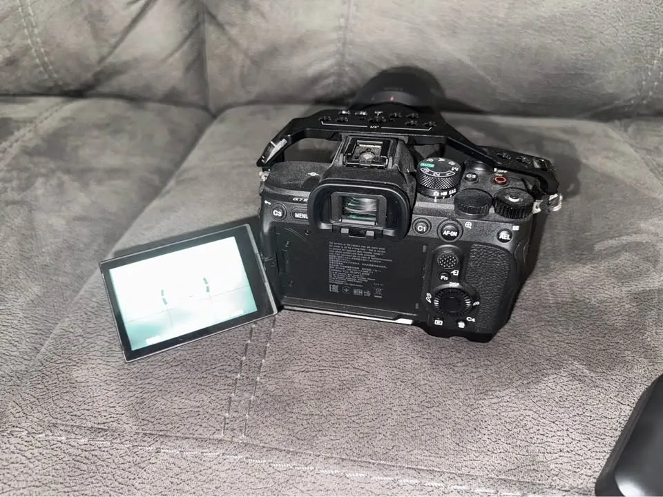 Sony A7IV and accessories image indicator(4)