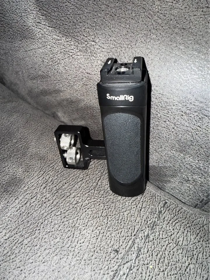 Sony A7IV and accessories image indicator(7)