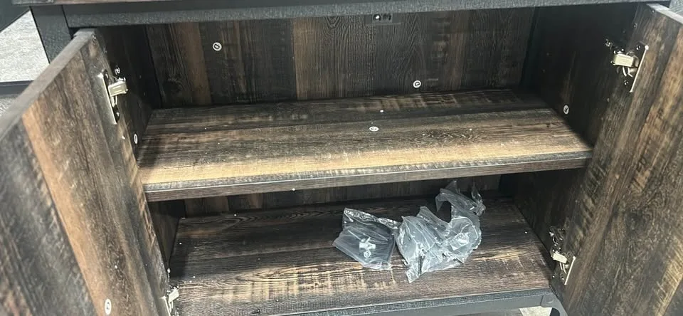 Brand new kitchen cabinet/hutch image indicator(4)