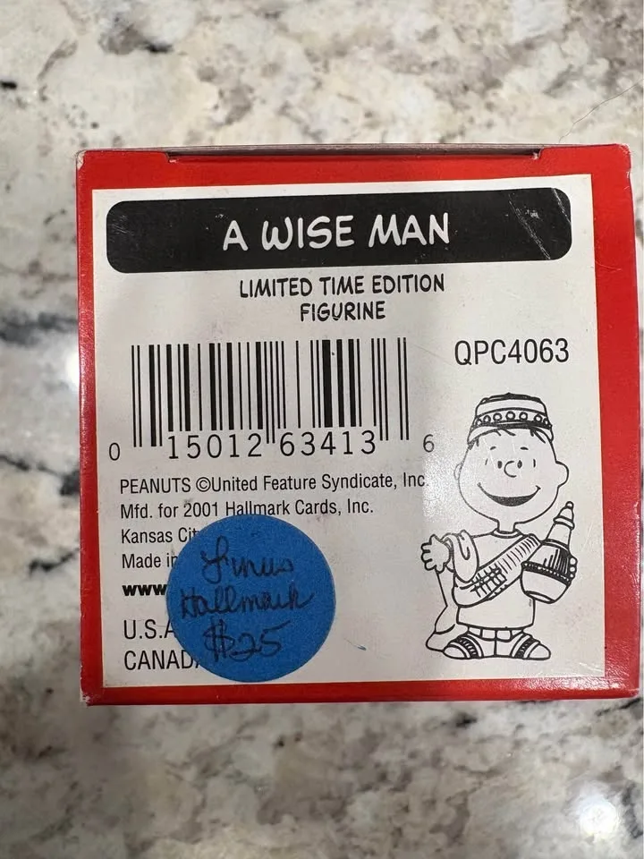 Peanuts - Linus - A Wise Man - Nativity Figure - Porcelain image indicator(3)