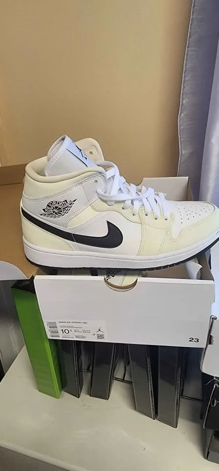 Jordan 1 coconut milk image indicator(2)