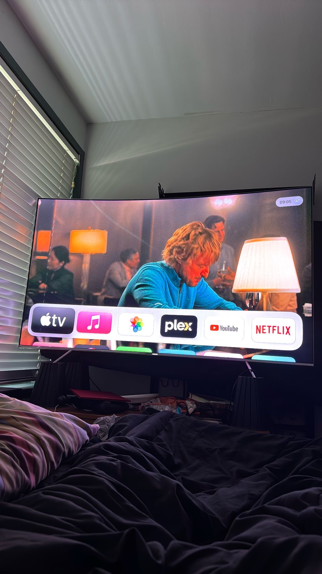 Samsung Curve Tv Oled Screen 65”