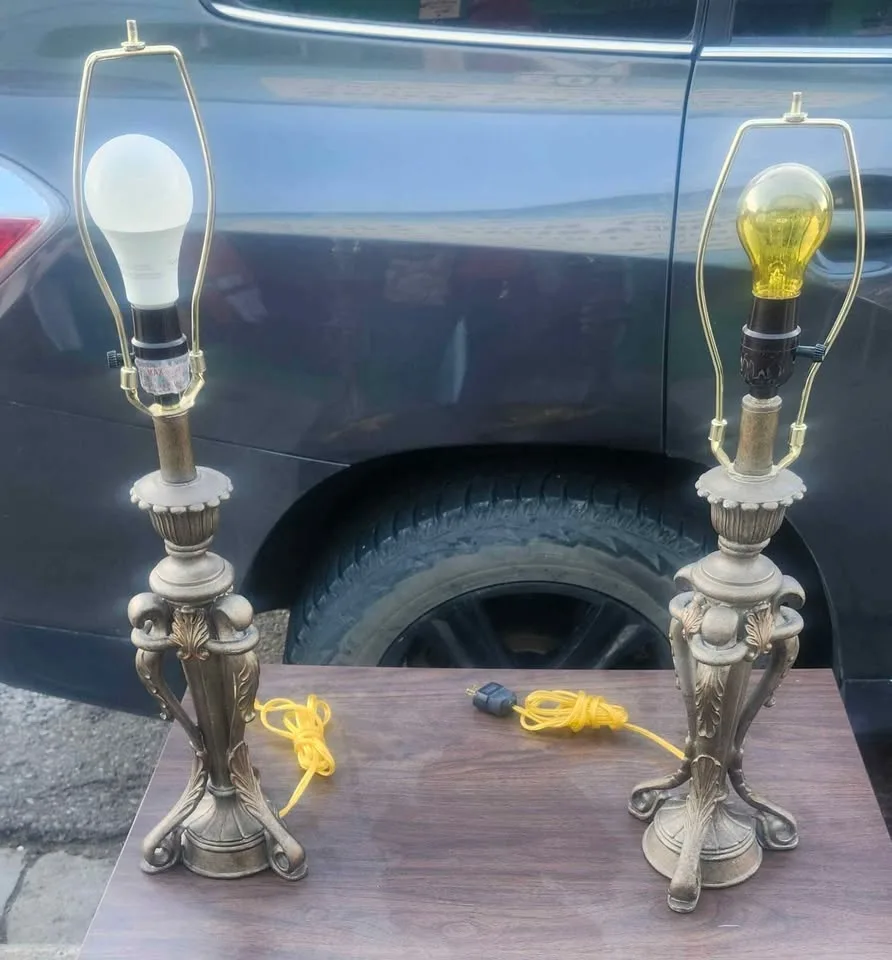 Vintage lamps image indicator(3)