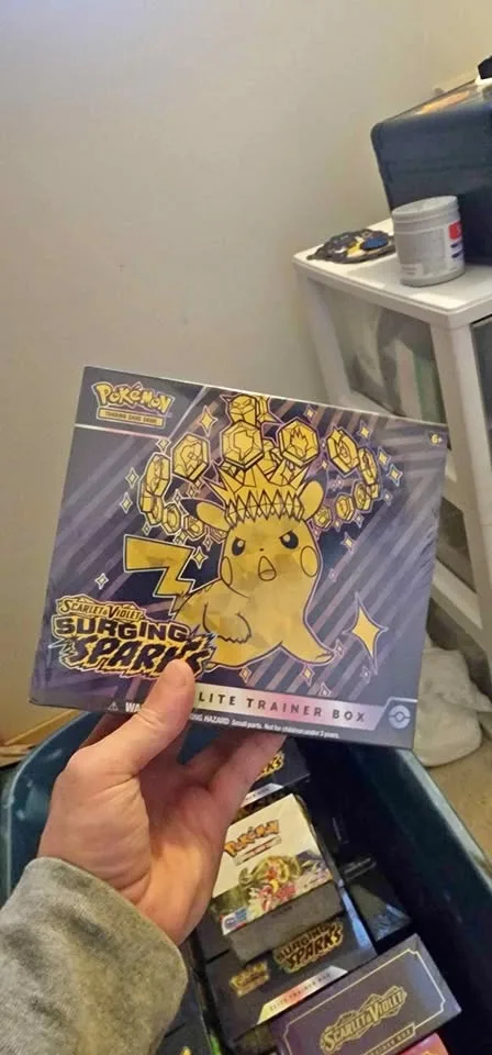 Pokémon Surging Sparks ETB