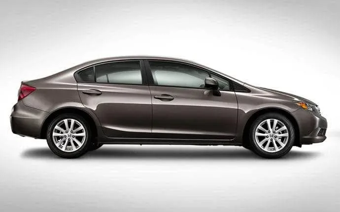 Honda Civic 2012 -EX (262000 Km’s) selling as-is (firm)