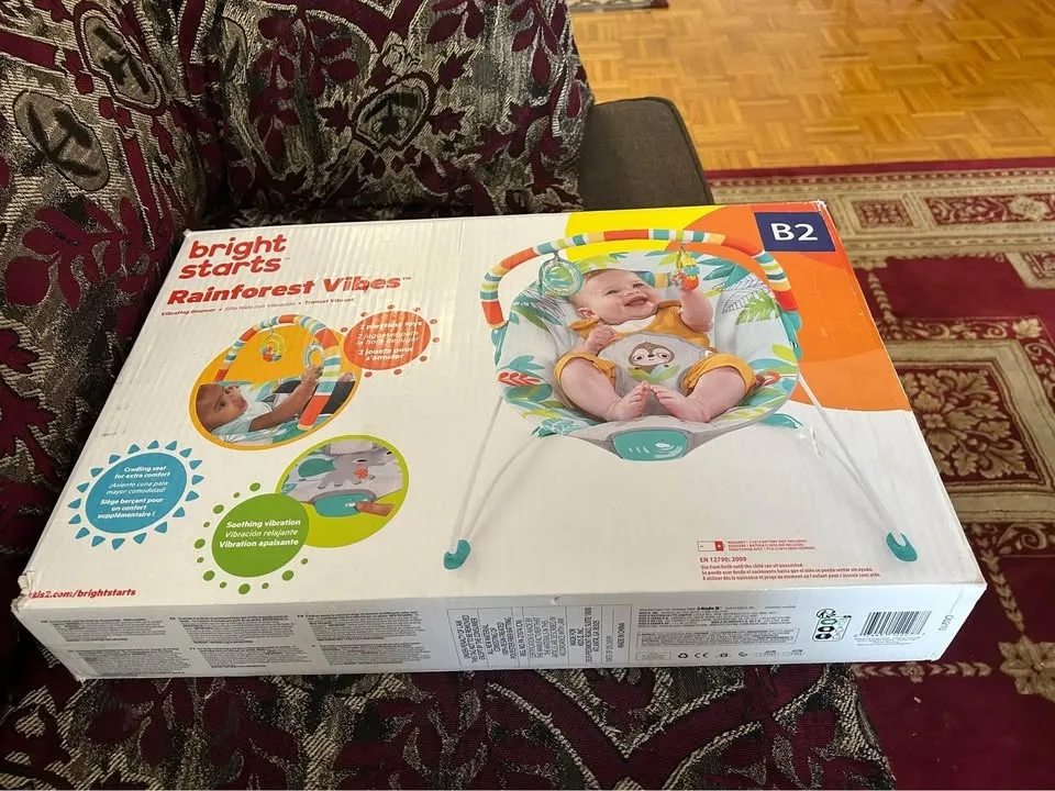 Bright starts rainforest vibes Baby vibrating bouncer image indicator(2)