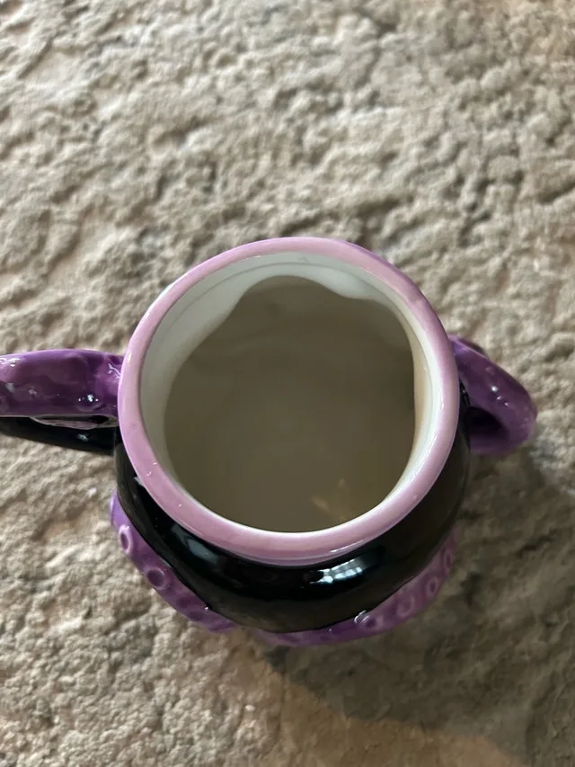 Disney Ursula Mug image indicator(3)