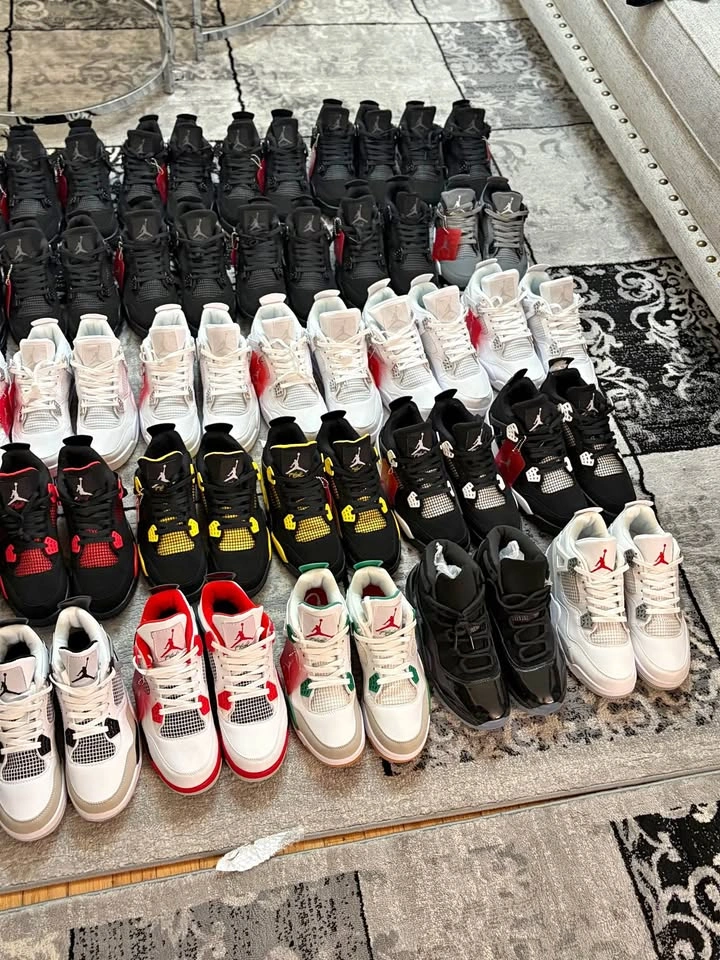 Jordan 4s