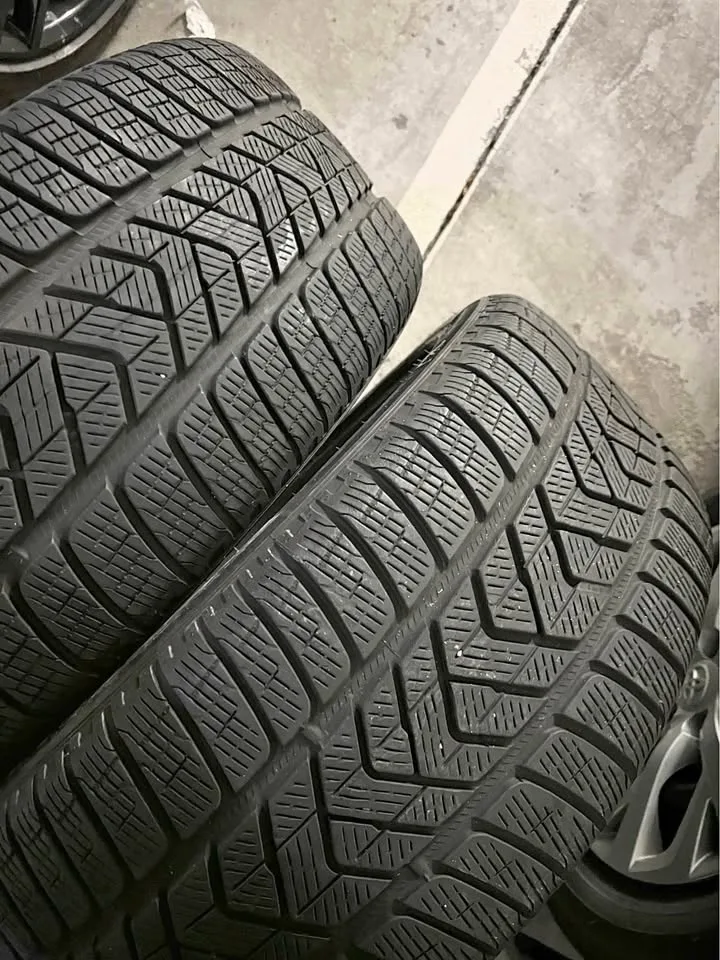 (Two tires only ) Pirelli scorpion 255/45/20 Winter Snow lots of