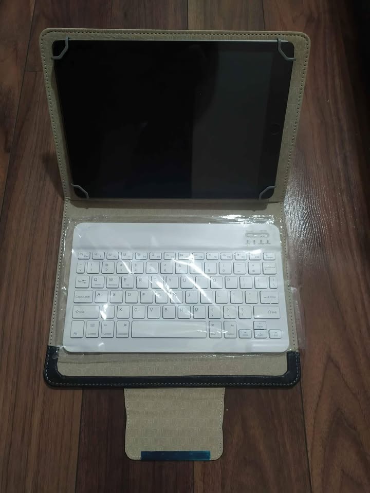 Ipad case with keyboard - photo 2