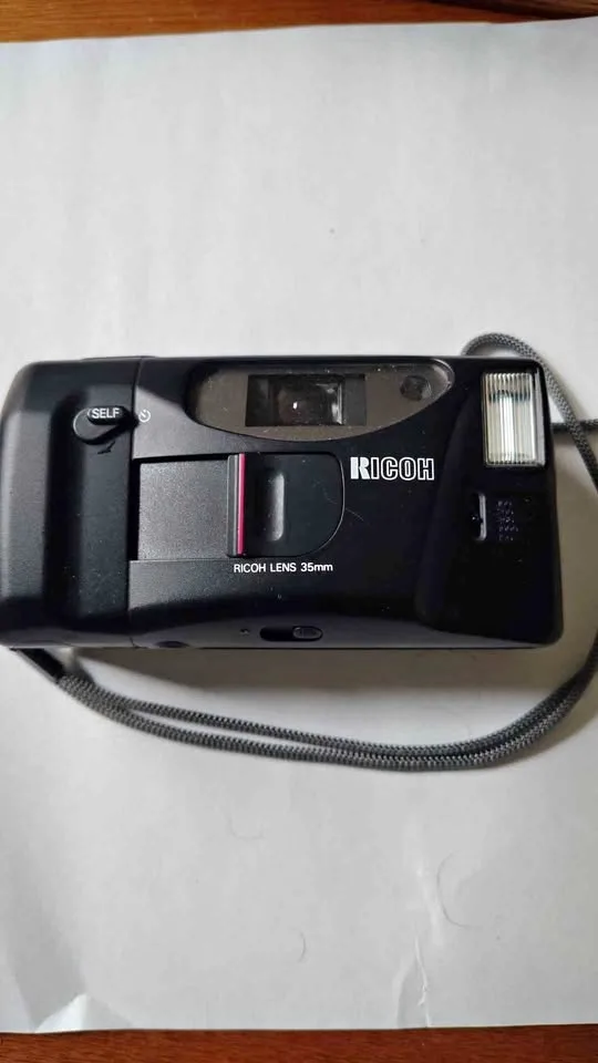 Ricoh lx22 35mm camera